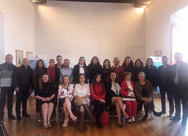 INAUGURACIÓN DE MAESTRIA EN ORALIDAD FAMILIAR PARA DEFENSORES PÚBLICOS QUE OPERAN LA ORALIDAD FAMILIAR.